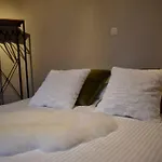 Vernieuwd Appartement Op 200M Van De Zee